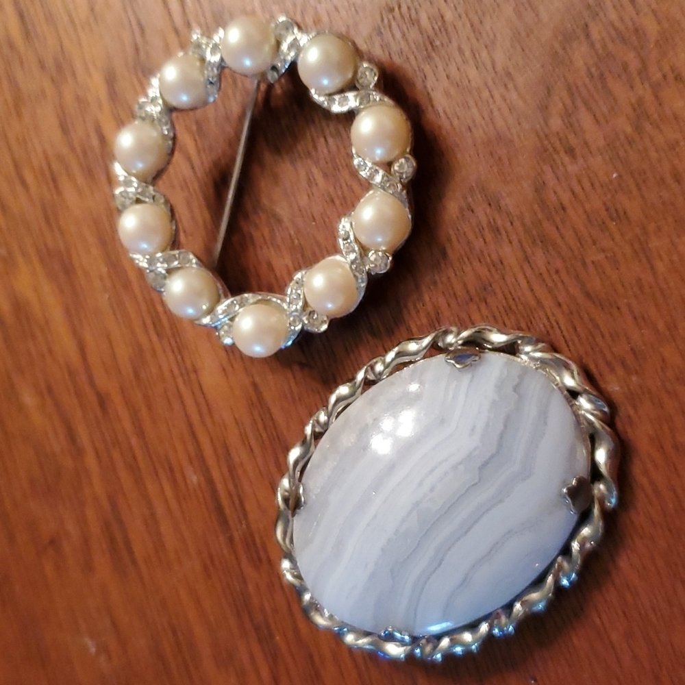 Beautiful Pair of Vintage Brooches